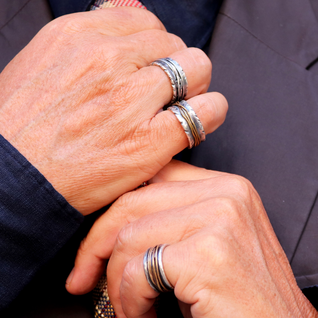 Anillo Hombre Rakka de plata con hilos de bronce