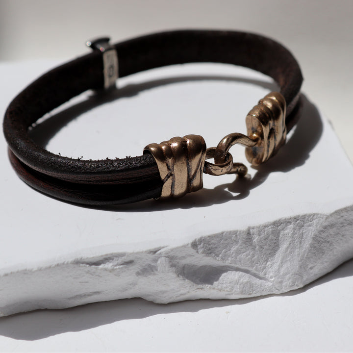 Pulsera Hombre Kokyu de cuero con piezas de plata 925 y bronce
