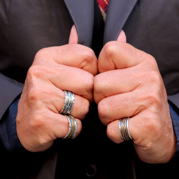 Anillo Hombre Rakka de plata con hilos de bronce