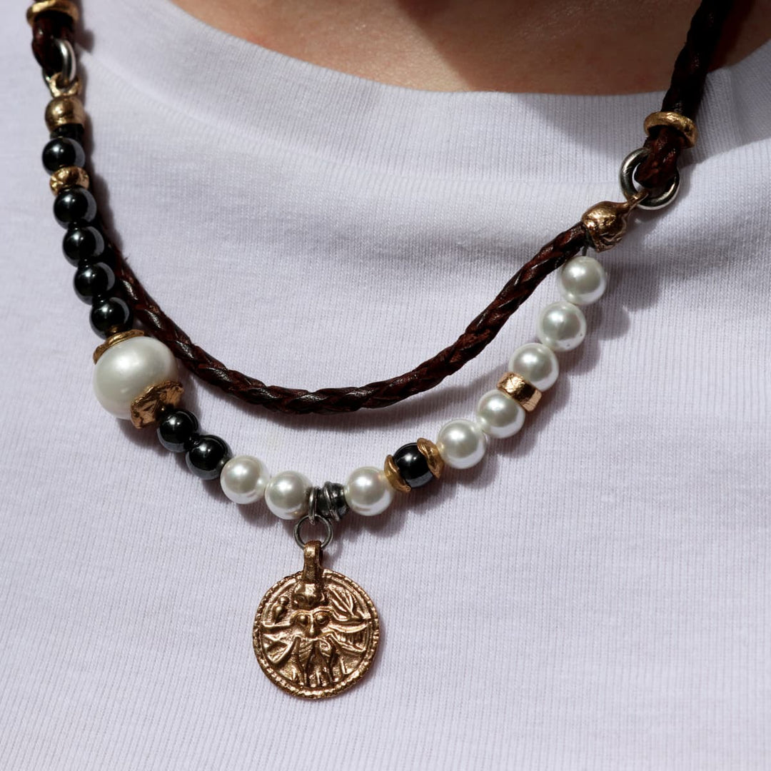 Collar Mujer Saida con Plata 925, bronce, cuero, perlas de agua dulce y hematites