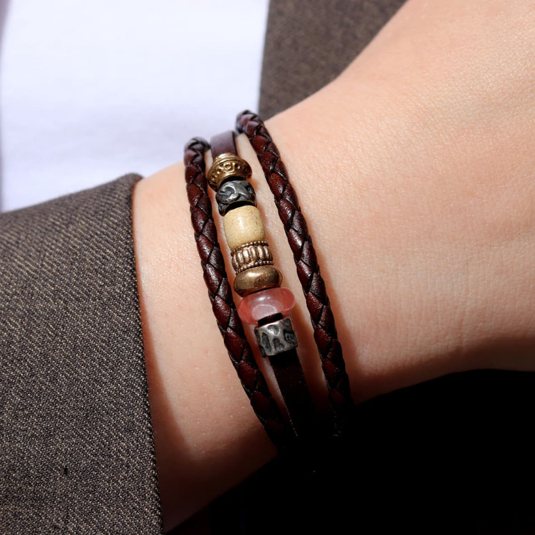 Pulsera Kalila con Plata 925, cuero y perlas de agua dulce