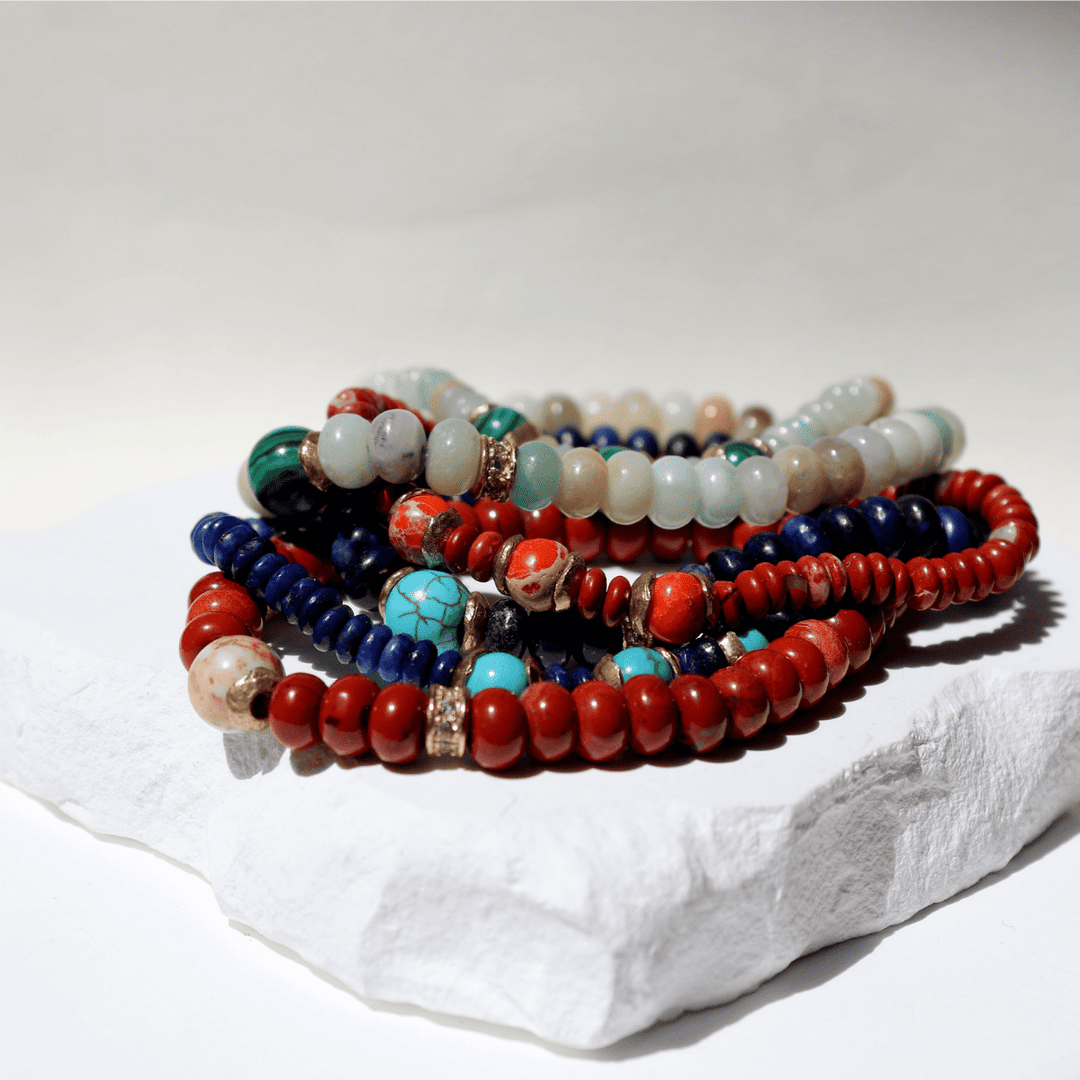 Pulsera de bolas de mujer Kokoro de lapizlázuli y turquesa con piezas de plata 925