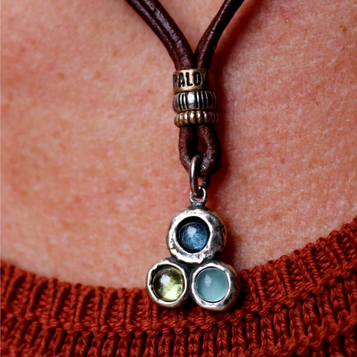 Kaiko women's leather necklace in 925 silver with aquamarine, green, and olivine.