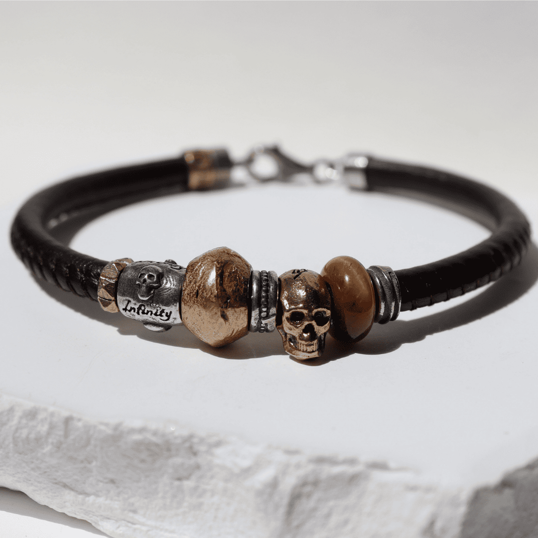 Tatakai leather bracelet with bronze skull and tiger's eye resin