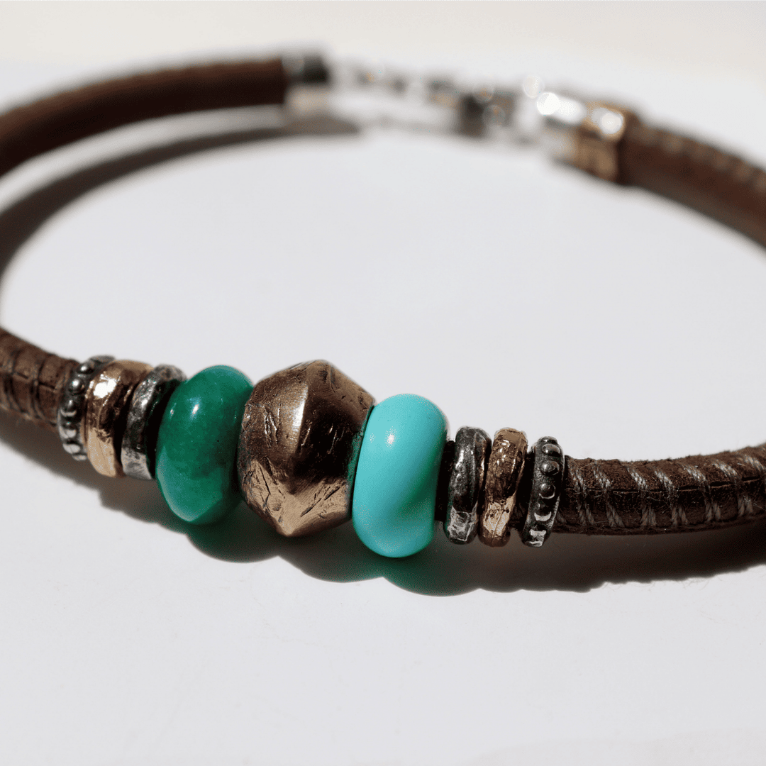 Hana Damen-Lederarmband mit Bronze- und Türkisstücken 