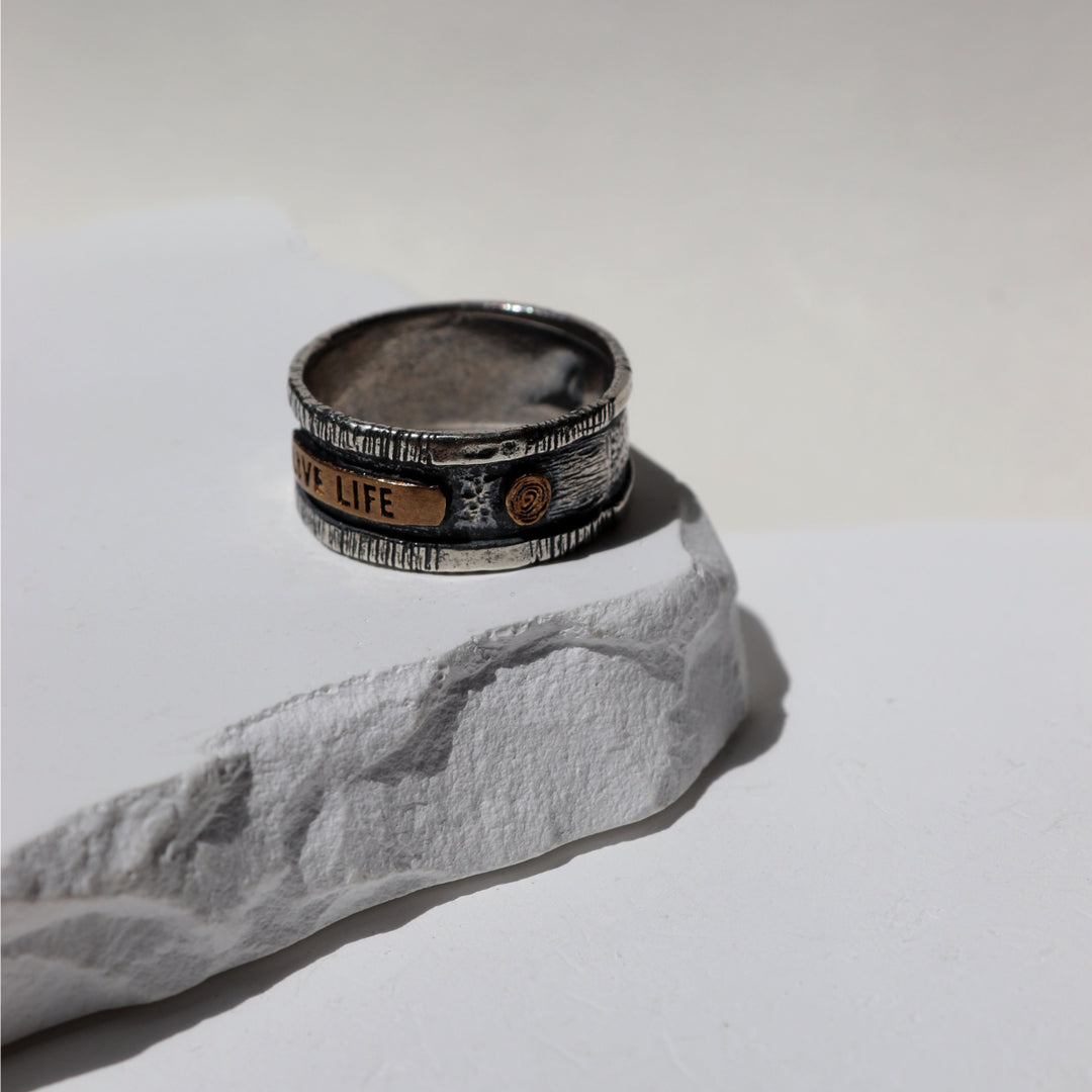 Anillo Hombre Unmei de plata 925 y placa de bronce Live Life