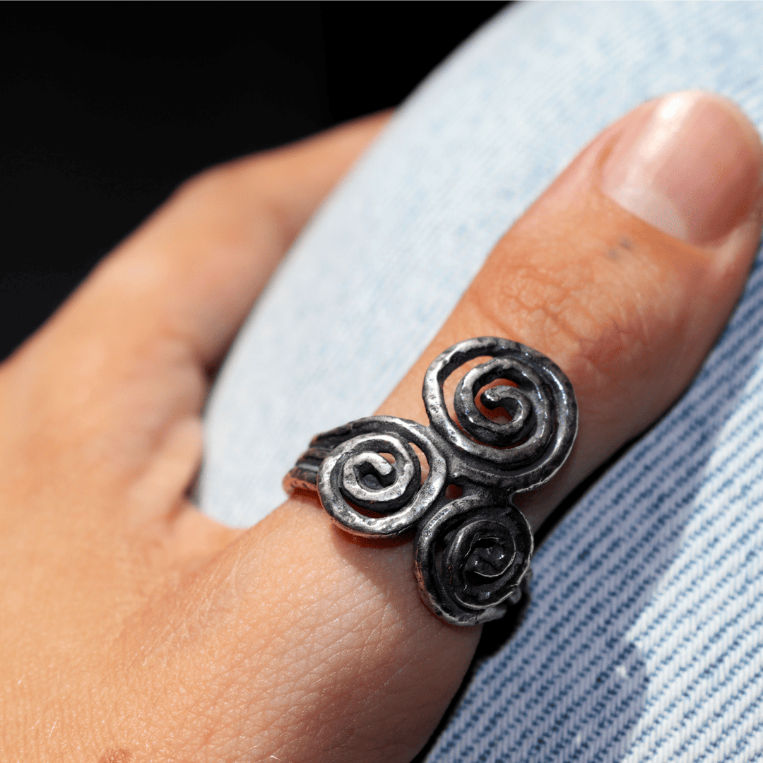 Kuraiho Damenring mit drei 925 Silberspiralen