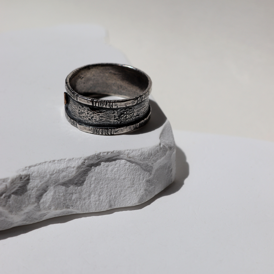 Anillo Hombre Unmei de plata 925 y placa de bronce Live Life