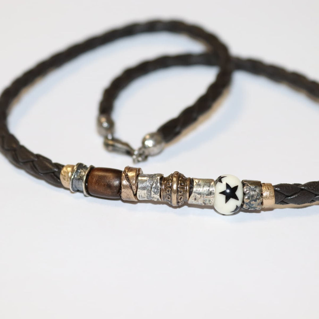 Collar de cuero Semte