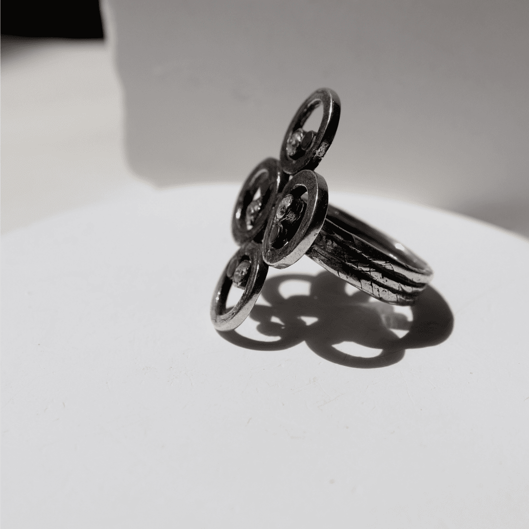 Anillo Mujer Enrai con espirales de plata 925 y puntos de bronce y cironita