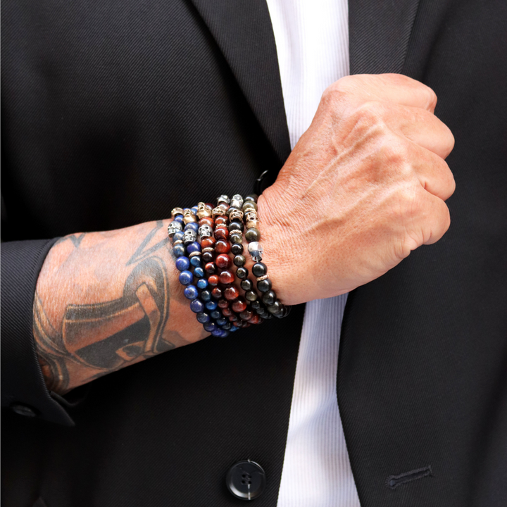 Kaizen bull's eye bead bracelet with 925 silver and bronze skulls