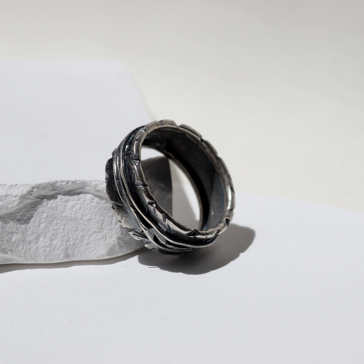 Anillo Hombre Shizen con hilos de plata 925