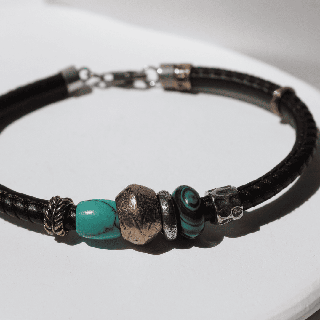 Jonetsu Damen-Lederarmband mit Bronze- und Türkisstücken