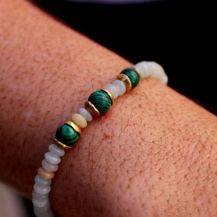 Pulsera de bolas de mujer Sakura de amazonita y jade con piezas de plata 925