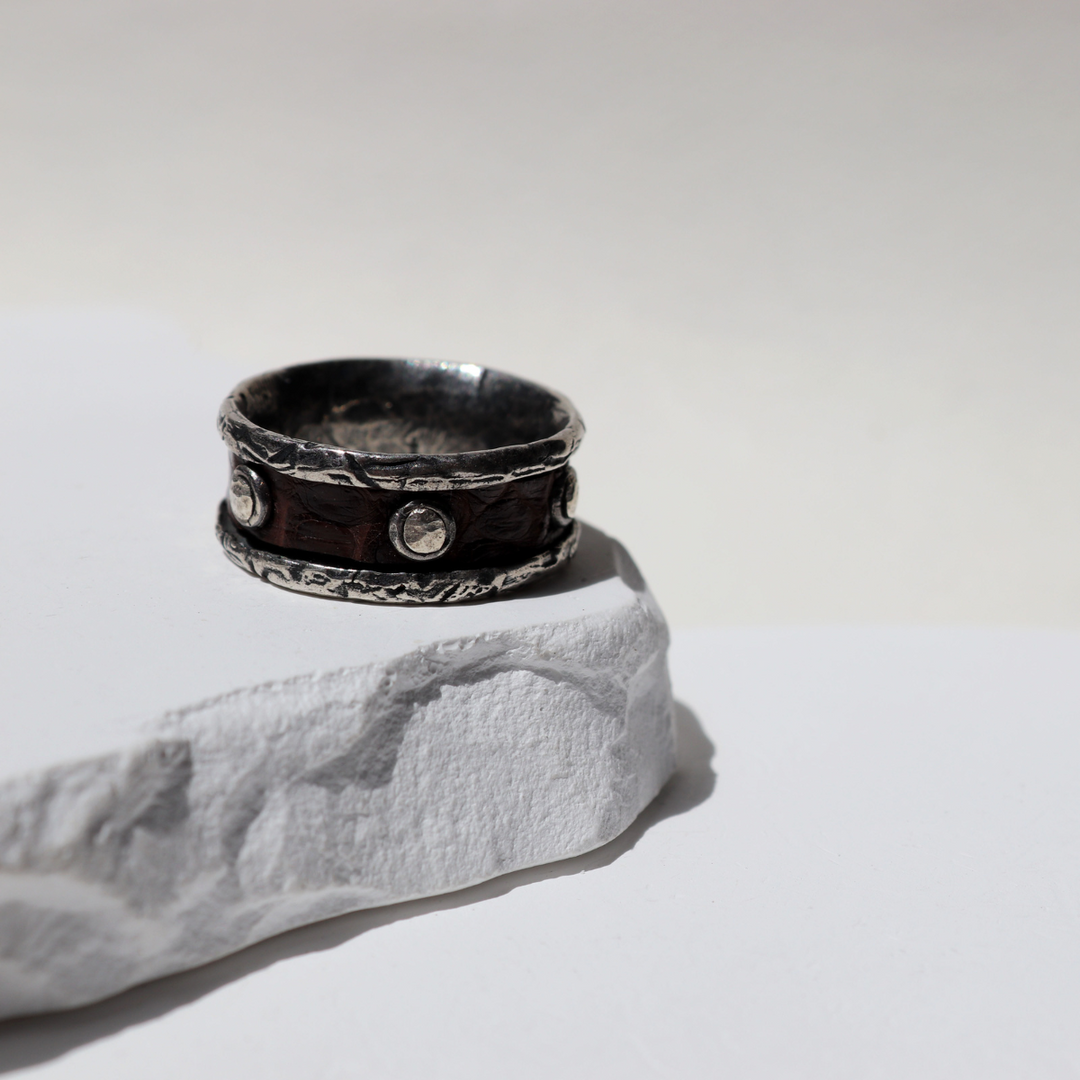 Anillo Hombre Hokai de plata 925 con cuero
