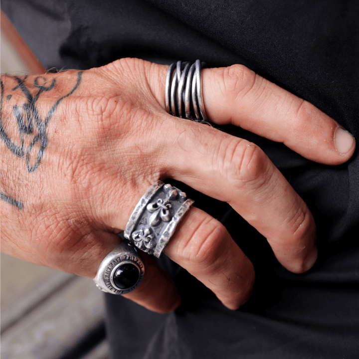 Enasu Men's Ring