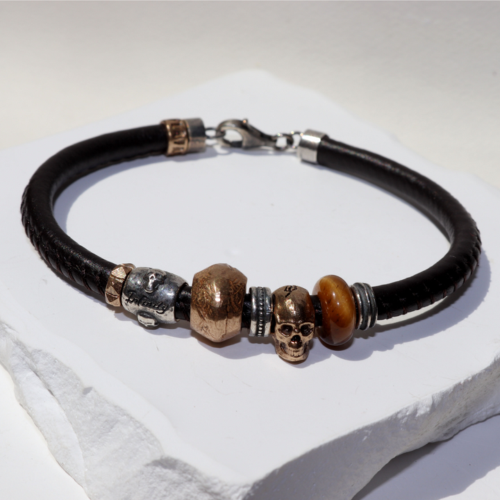 Tatakai leather bracelet with bronze skull and tiger's eye resin