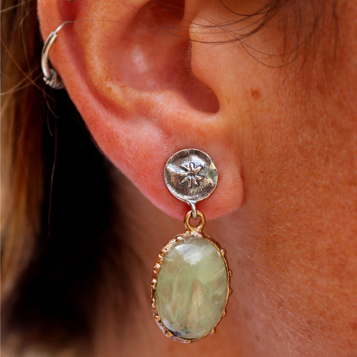 Pendientes Mujer Mu de plata 925 y piedra ovalada prehnita