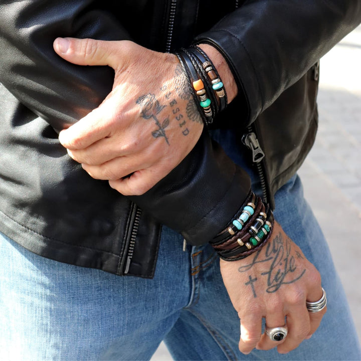 Pulsera Samira con Plata 925, cuero y perlas de agua dulce