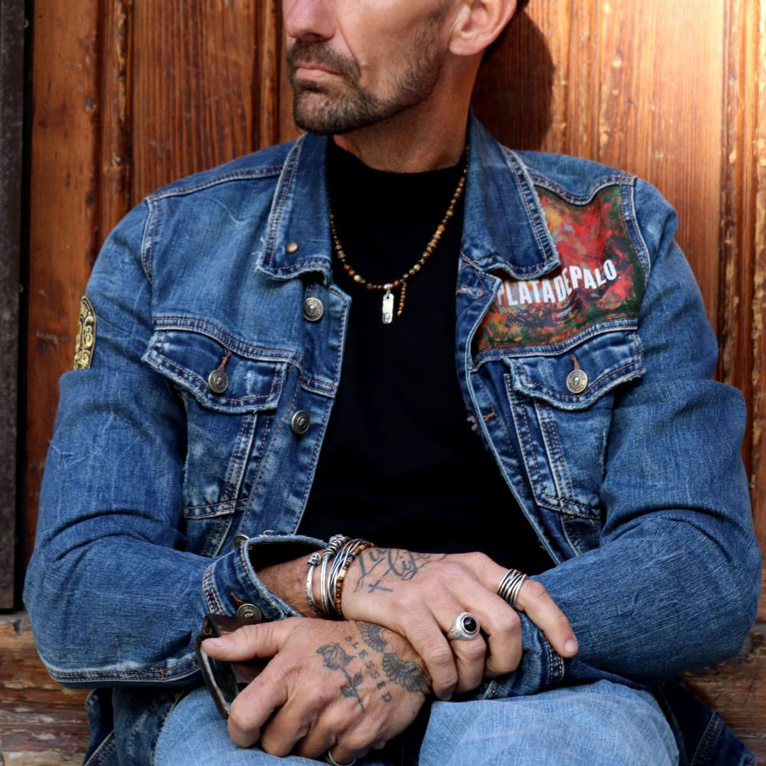 Collar Calavera Cúrcuma "live life" de Ojo de Tigre, Bronce y Plata 925