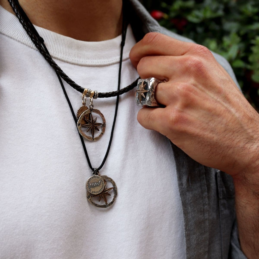 Collar Hombre Joville con colgante de plata rosa de los vientos