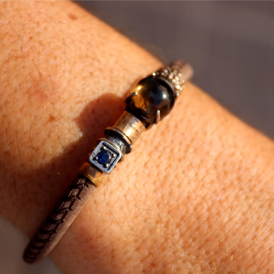 Pulsera Mujer Tenshi de cuero y cuarzo fumé