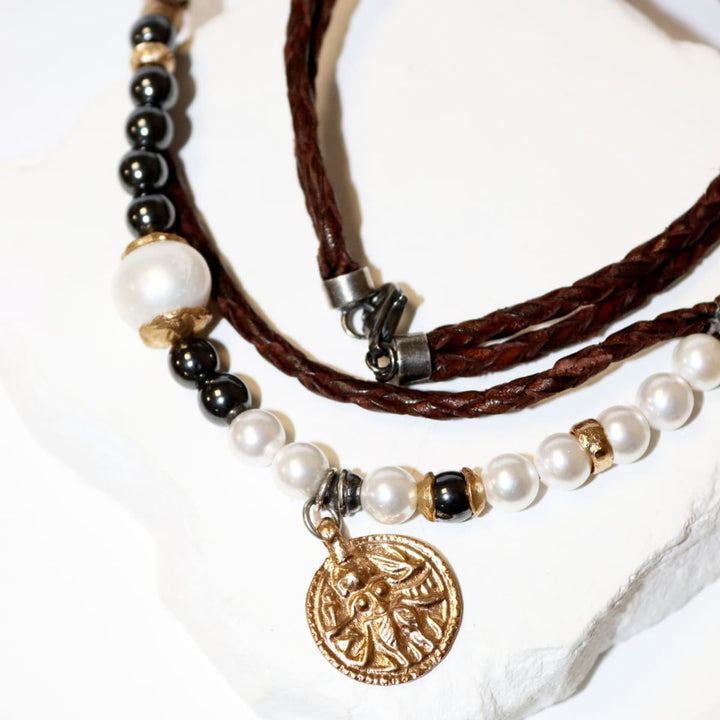 Collar Mujer Saida con Plata 925, bronce, cuero, perlas de agua dulce y hematites