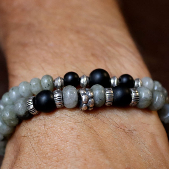 Pulsera de bolas hombre Hozuki de labradorita y ónix con plata 925