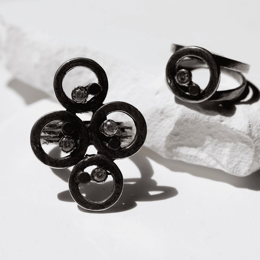 Anillo Mujer En con una espiral de plata 925 y un punto de bronce