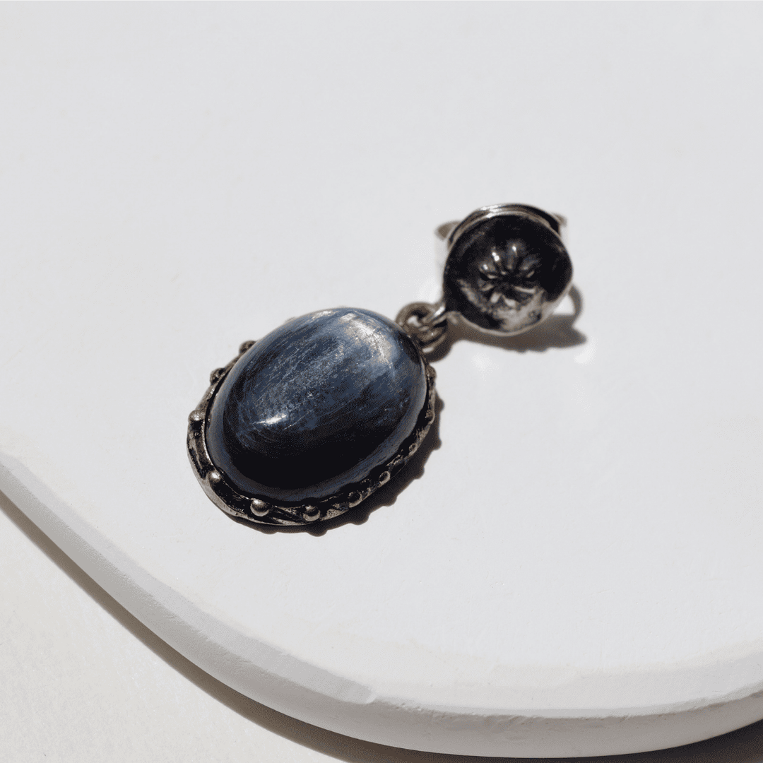 Raijin Damen Ohrringe aus 925er Silber und Kyanit-Anhänger