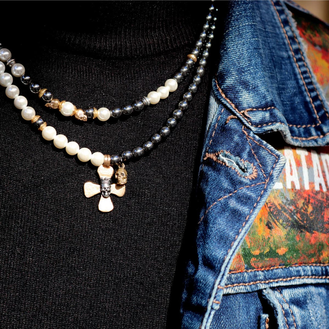 Collar Calavera Kasar de Plata 925, perlas de agua dulce y hematites