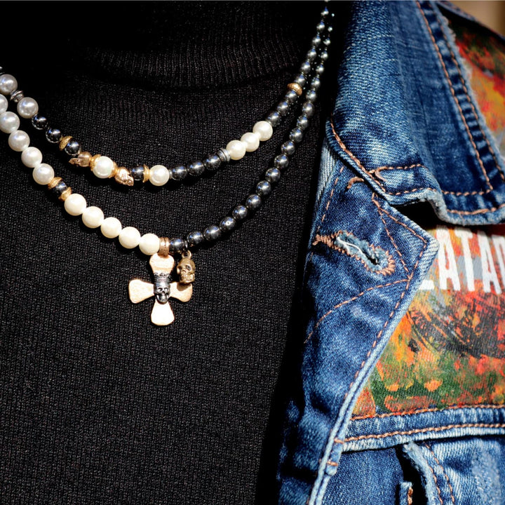 Collar Calavera Kasar de Plata 925, perlas de agua dulce y hematites
