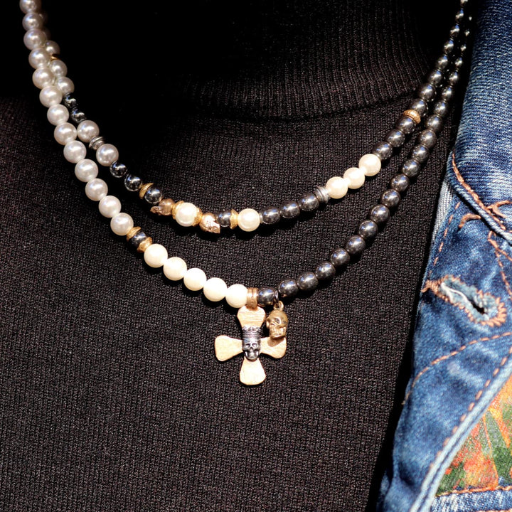 Collar Calavera Kasar de Plata 925, perlas de agua dulce y hematites