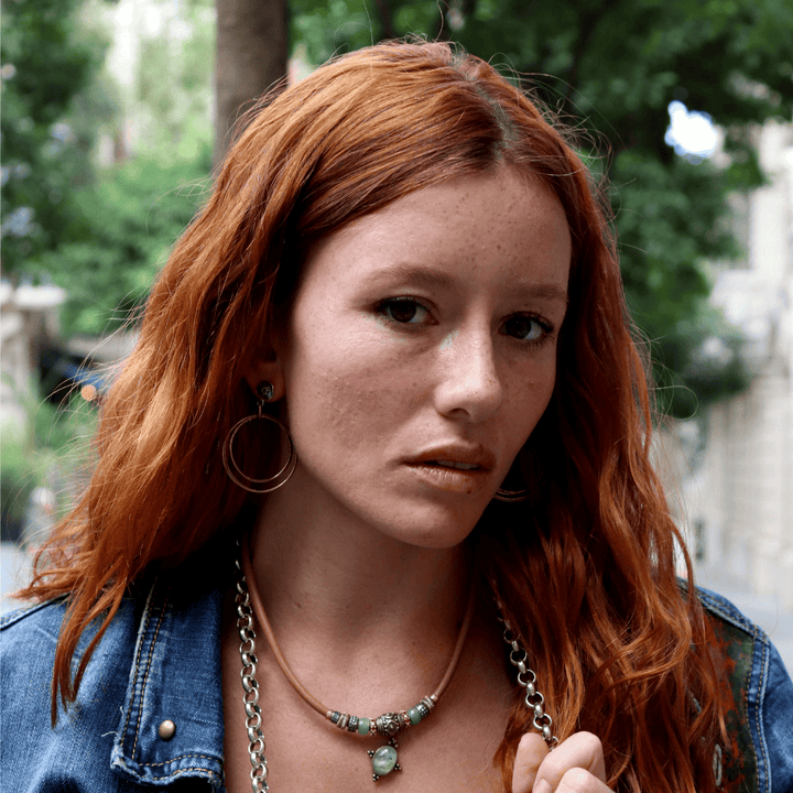 Collar mujer Mare de cuero con colgante de prehnita