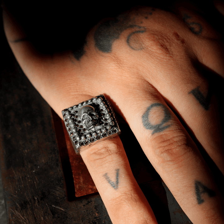 Anillo Calavera Bretagne