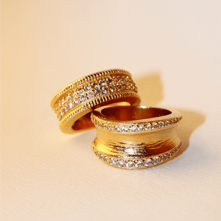 Anillo Mujer Rosalía con baño de oro amarillo y circonitas blancas