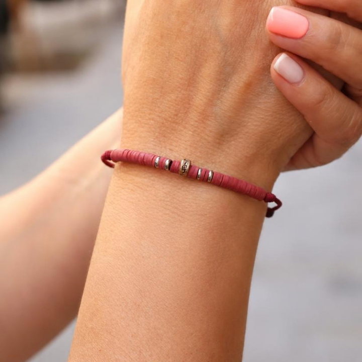 Pulsera Hales ajustable de nylon granate