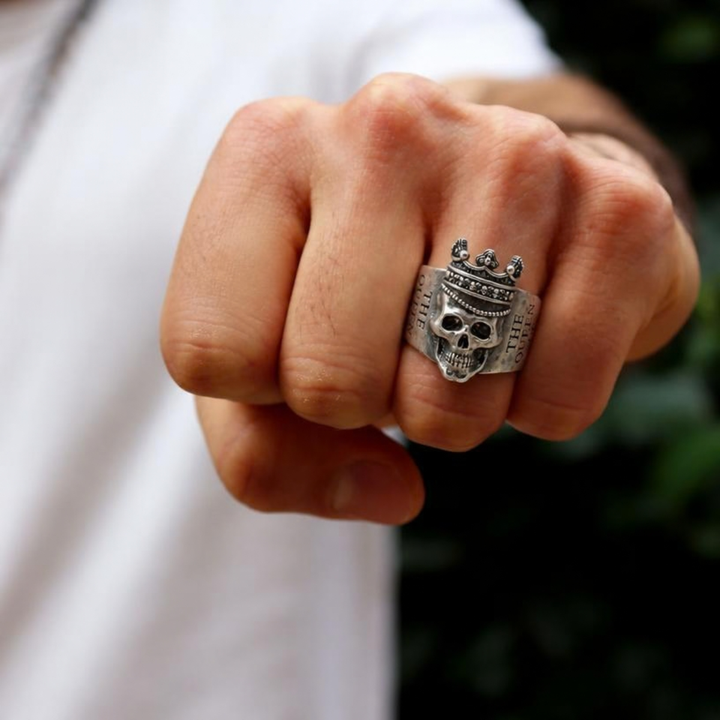 Chiloe Totenkopf Ring in 925 Silber