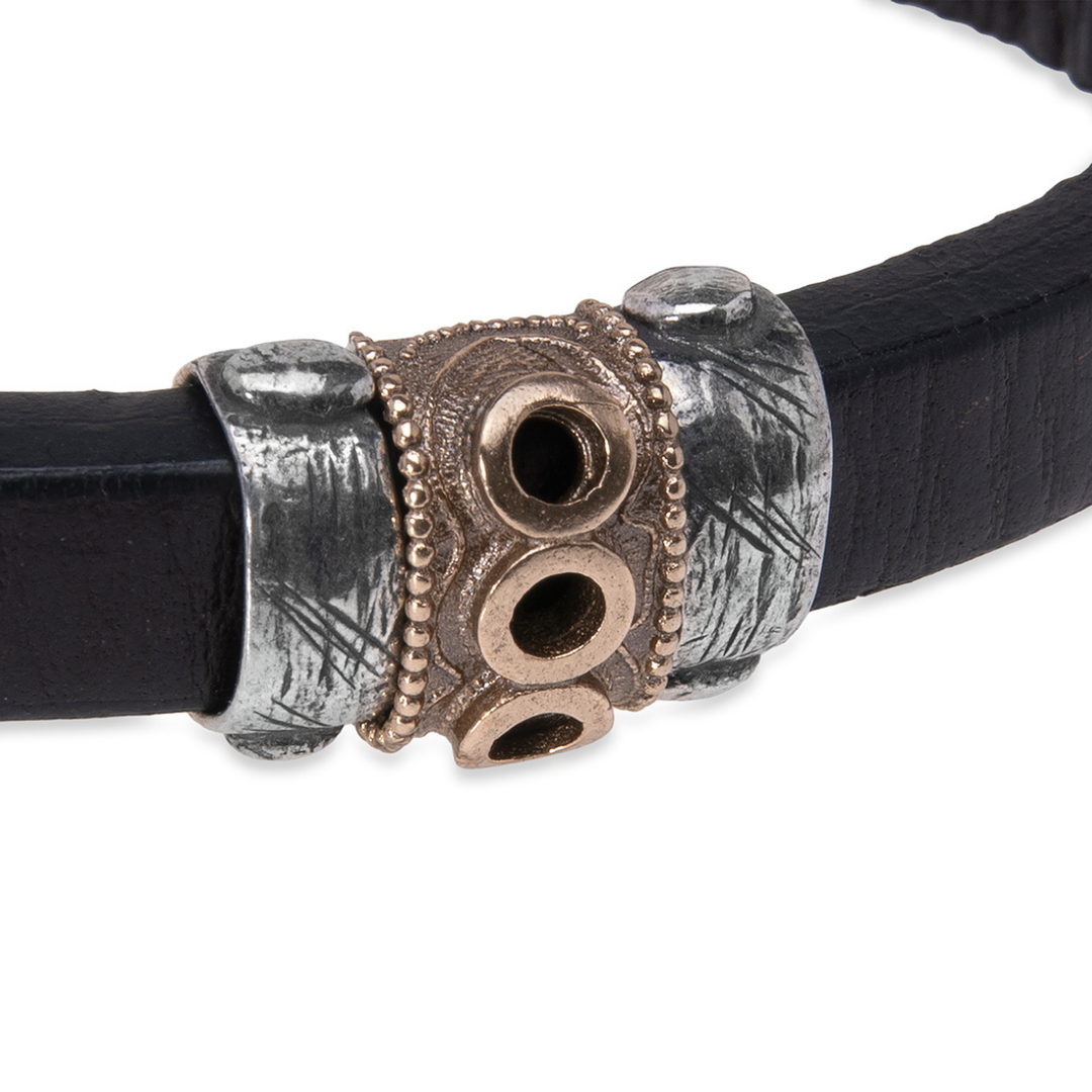 Pulsera Hombre Ryomen de cuero con piezas de plata 925 y bronce