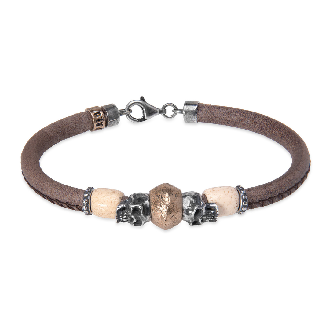 Ishi-Lederarmband mit Totenköpfen aus 925er Silber, Bronze und weißem Harz
