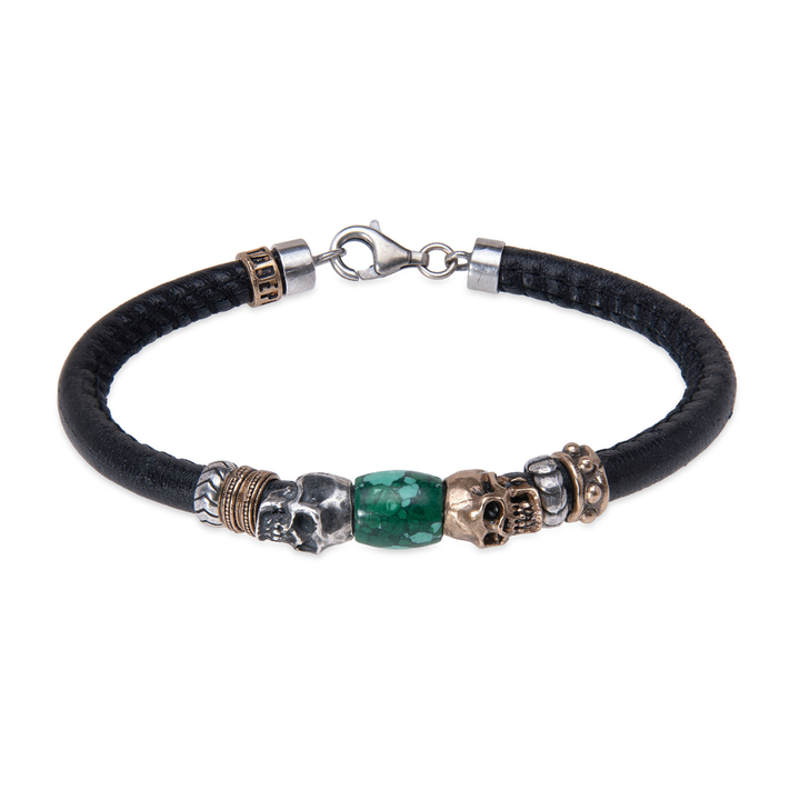 Pulsera Kuro Enso de cuero con calaveras y resina turquesa