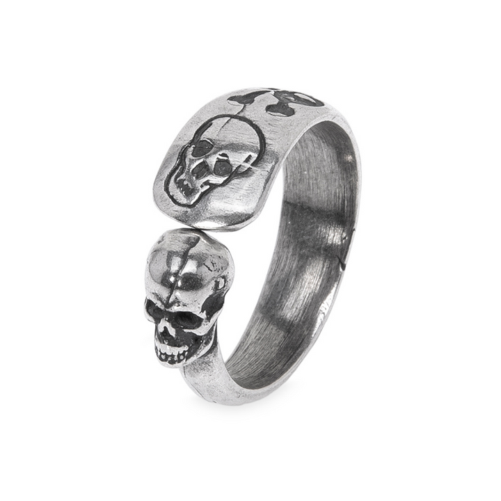 Anillo Yomi de dos calaveras en plata 925