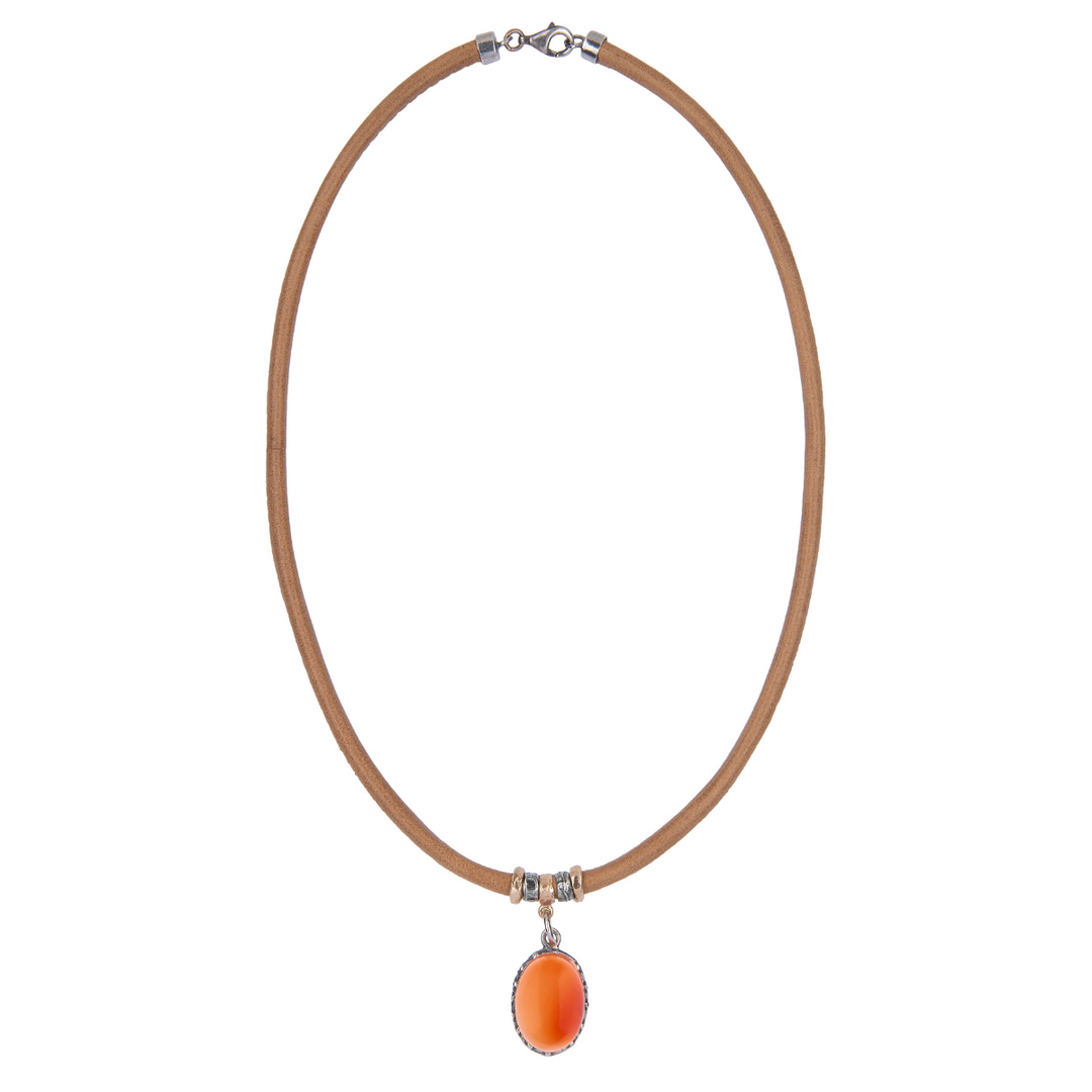 Damen-Rheinkette aus Kamelleder und Karneol-Anhänger