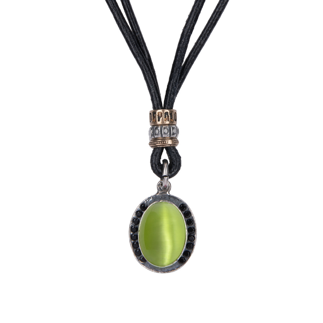 Sei Damen Lederkette mit 925 Silber und grünem Stein