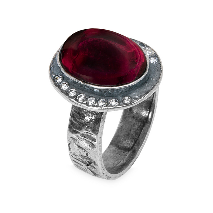 Kurai Damenring aus 925er Silber und Granatstein 