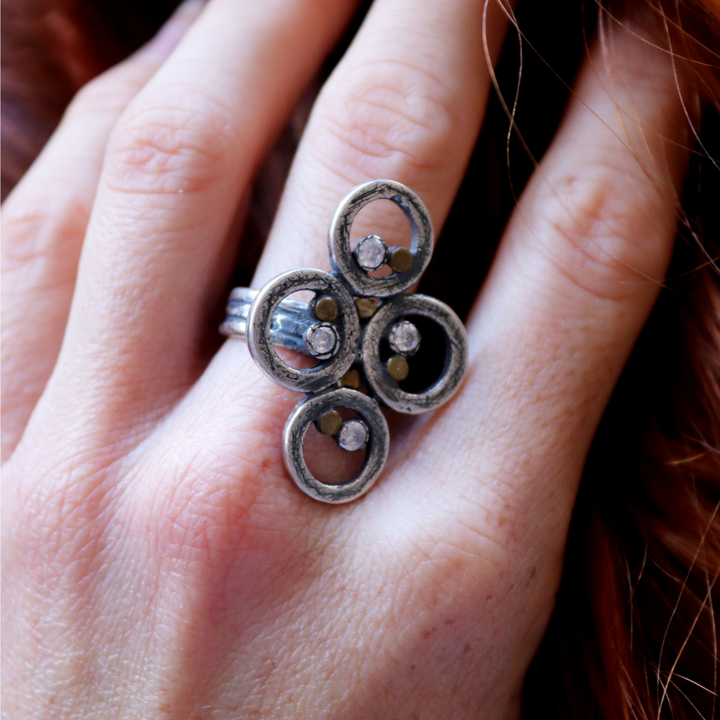 Anillo Mujer Enrai con espirales de plata 925 y puntos de bronce y cironita