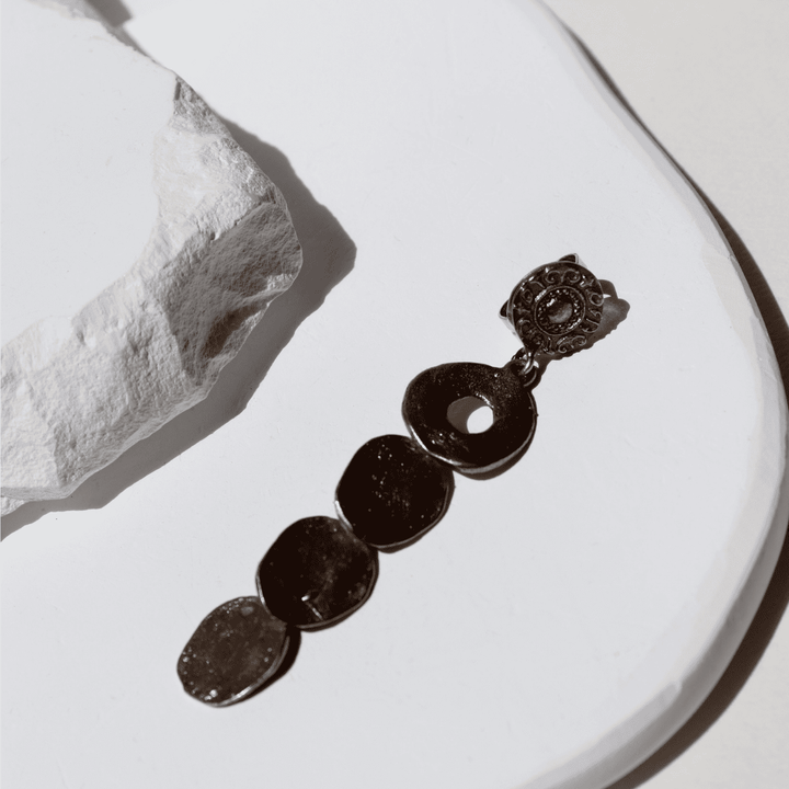 Tekko Damen-Ohrringe mit hängenden bronzenen Kreisen